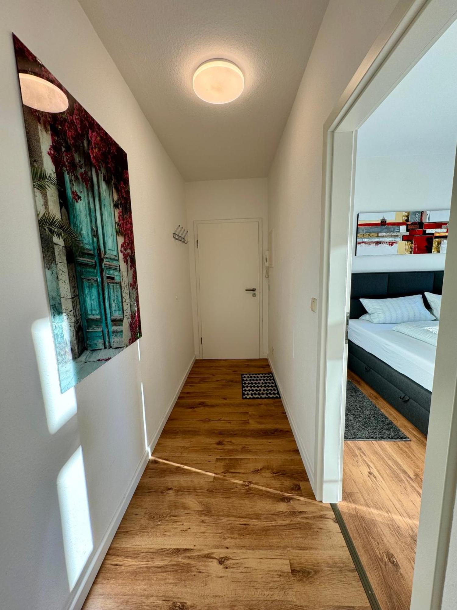 Schicke Wohnung Im Gruenen Hinterhof Schwerin  Exterior foto